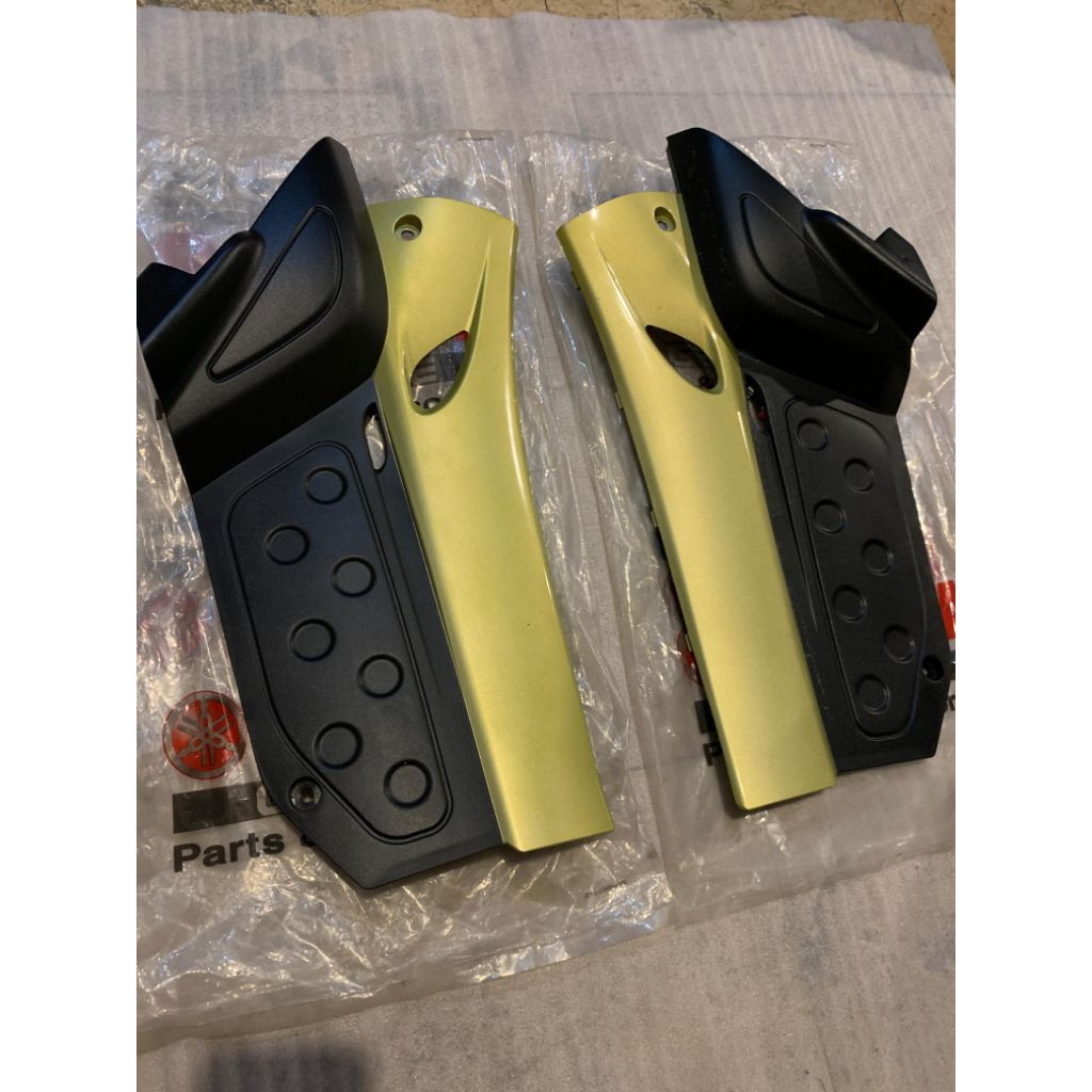 Cover Tutup Aki Nouvo Lele Gold Yellow Kanan Kiri Sepasang Original..