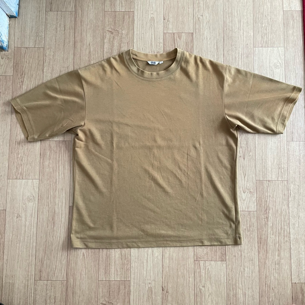 Kaos Uniqlo Airsm