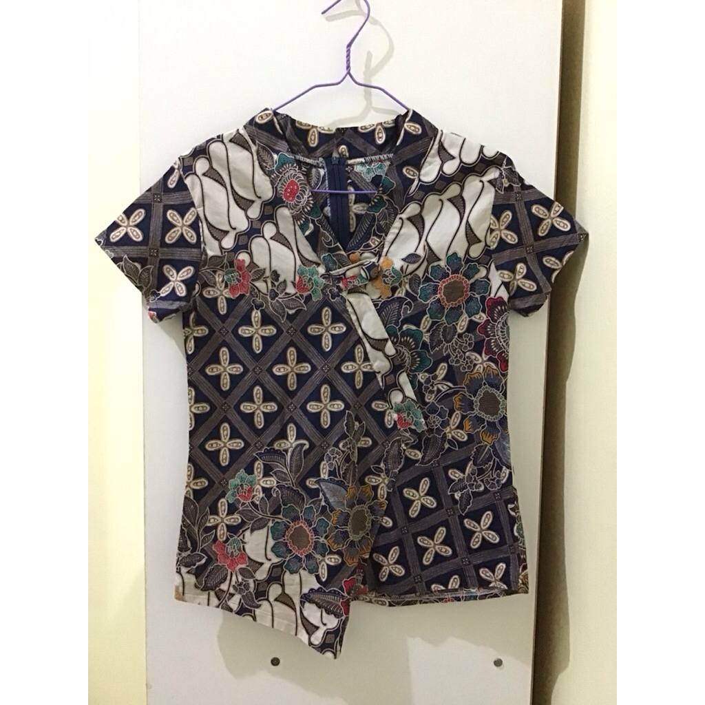 [NEW] Akemi Batik Top Atasan Batik Wanita Navy (+admin)