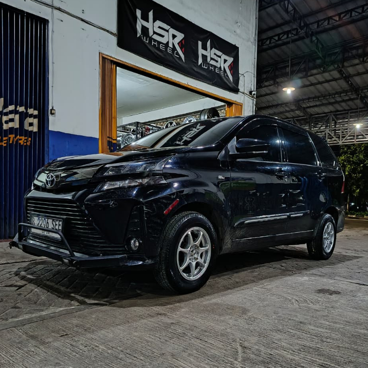 PROMO paket velg dan ban ring 14 untuk avanza veloz hsr sebunsuta dan ban 185 70 ring 14 accelera