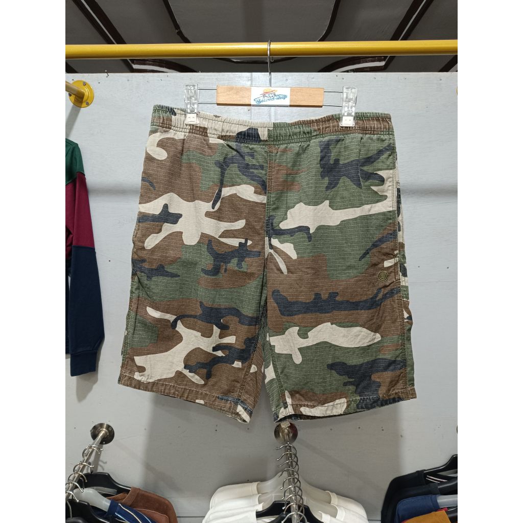 Celana pendek Element camo