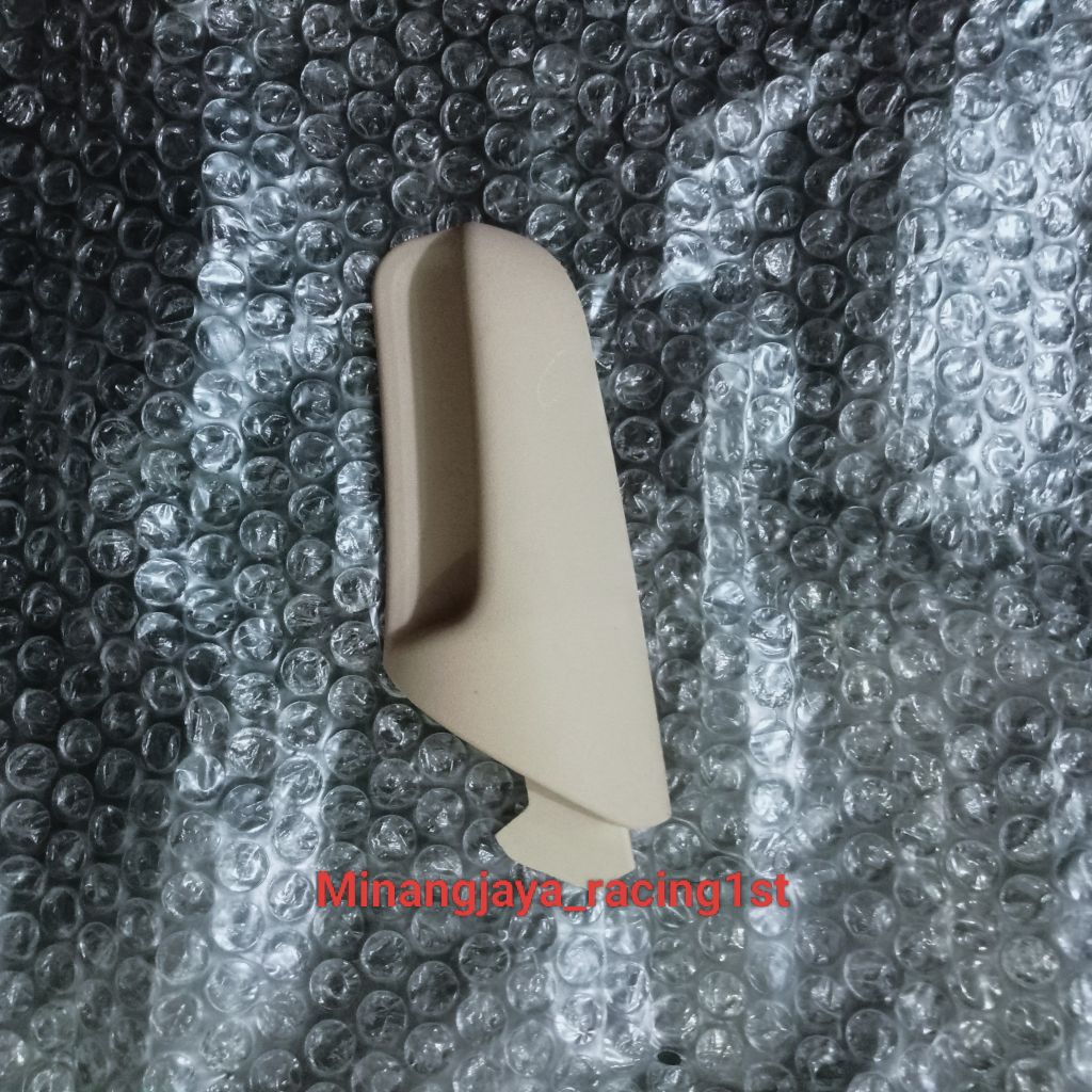 handle stelan jok Suzuki Ertiga original