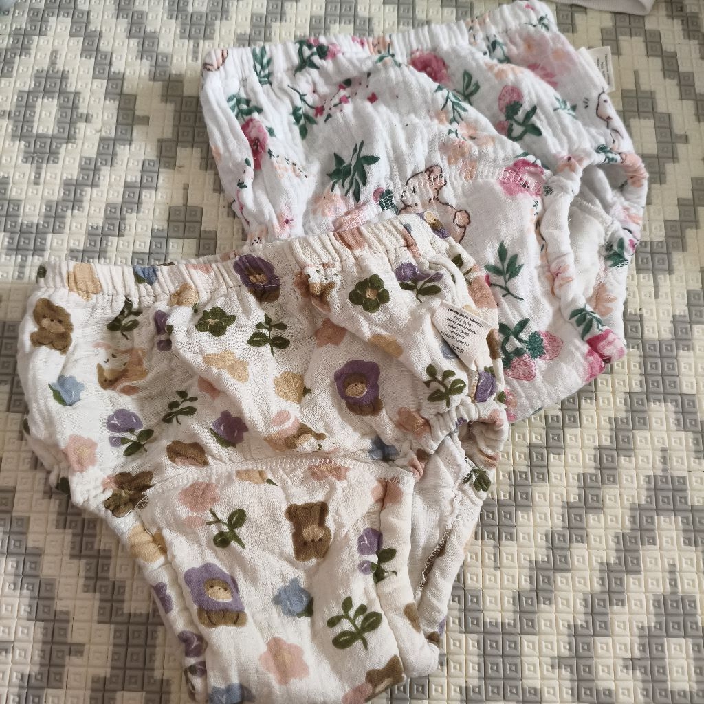 Preloved training potty pants celana toilet training anak 8 layers muslin