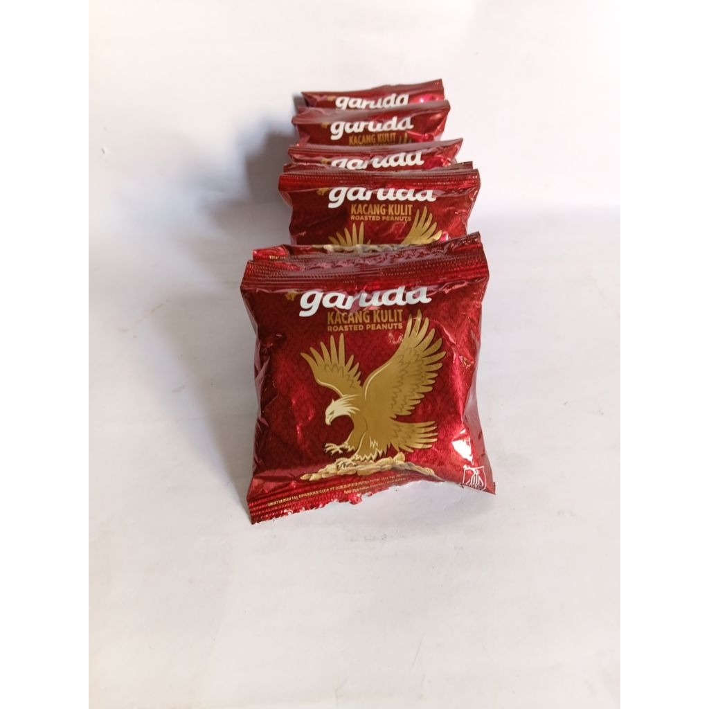 Makanan Ringan Kacang Garing Cap Garuda Renceng