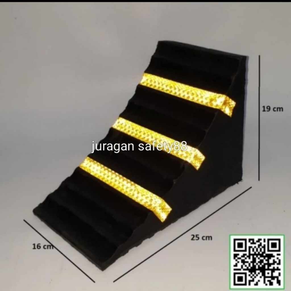 Ganjalan Ban Mobil Kecil / Whell Chook Kecil 17CM X 25CM X 16CM ( Promo )