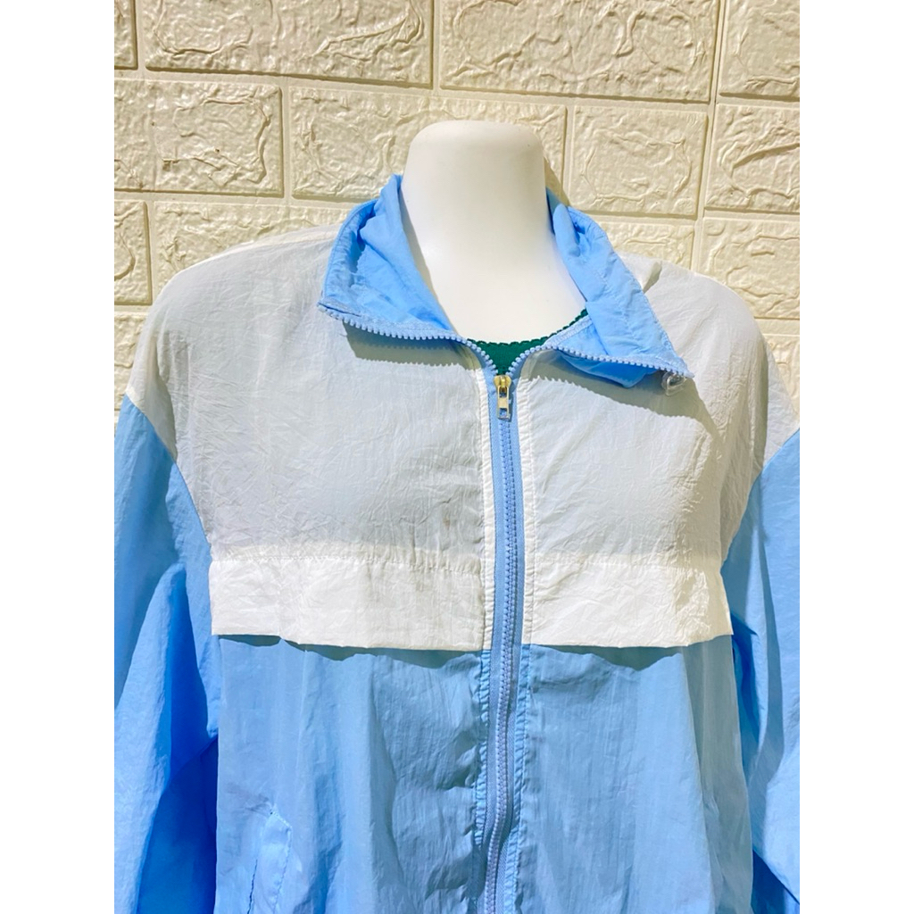 Preloved Outer Olahraga Branded