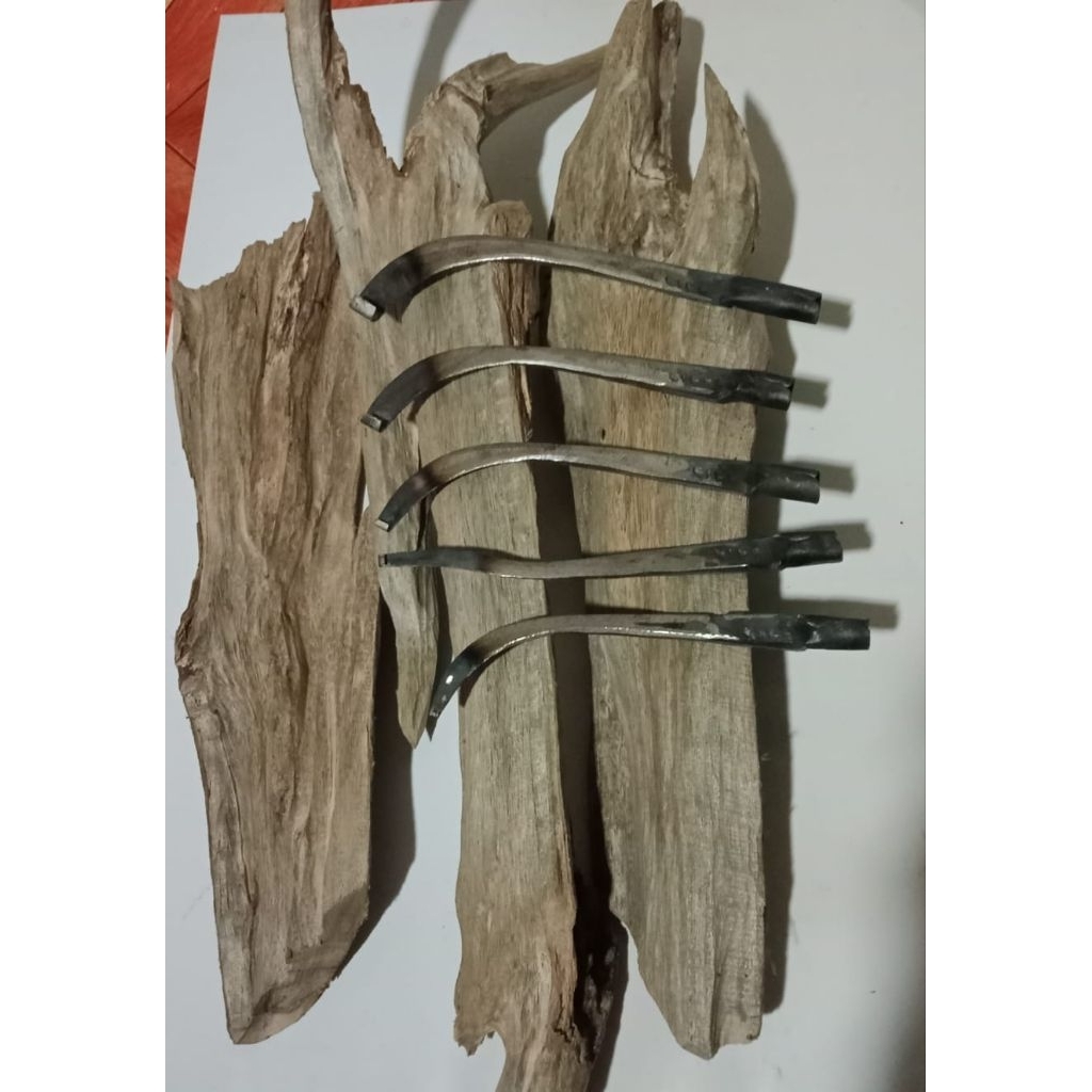 PISAU CARVING KAYU GAHARU / PEMBERSIH GAHARU