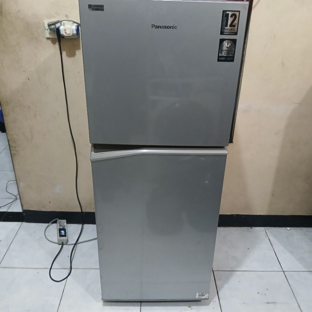kulkas 2 pintu panasonic inverter