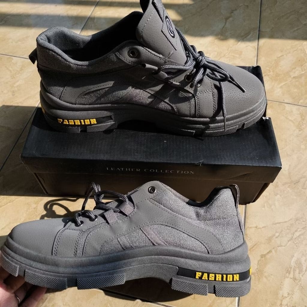 SEPATU FASHION Pria Abu Ukuran 43