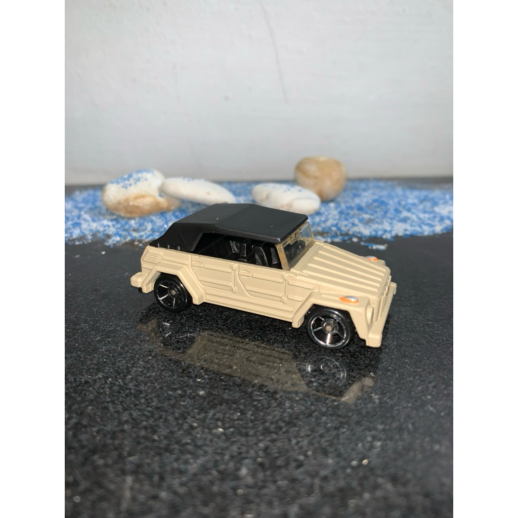 HOTWHEELS VOLKWAGEN TYPE 181