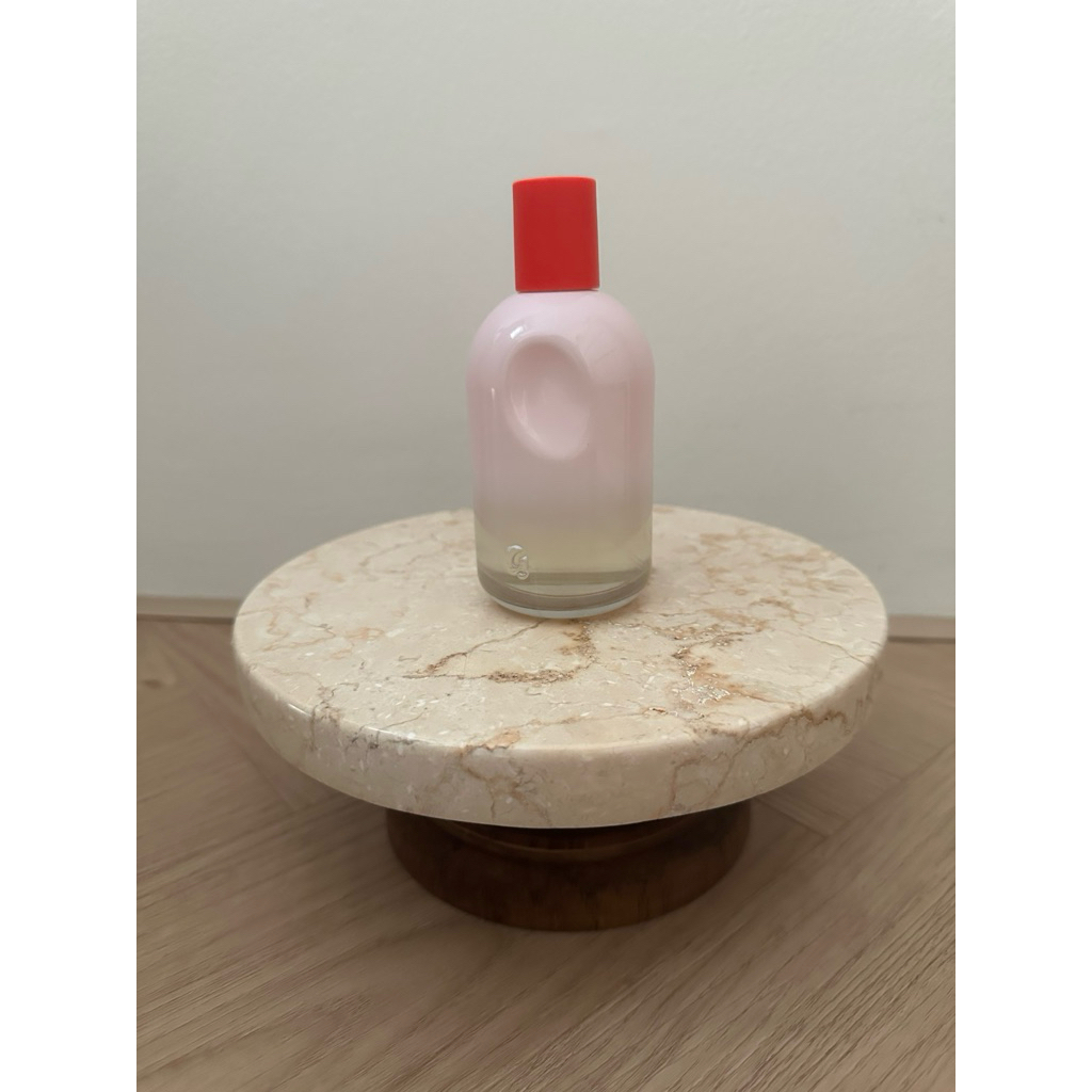 DECANT - Glossier - You