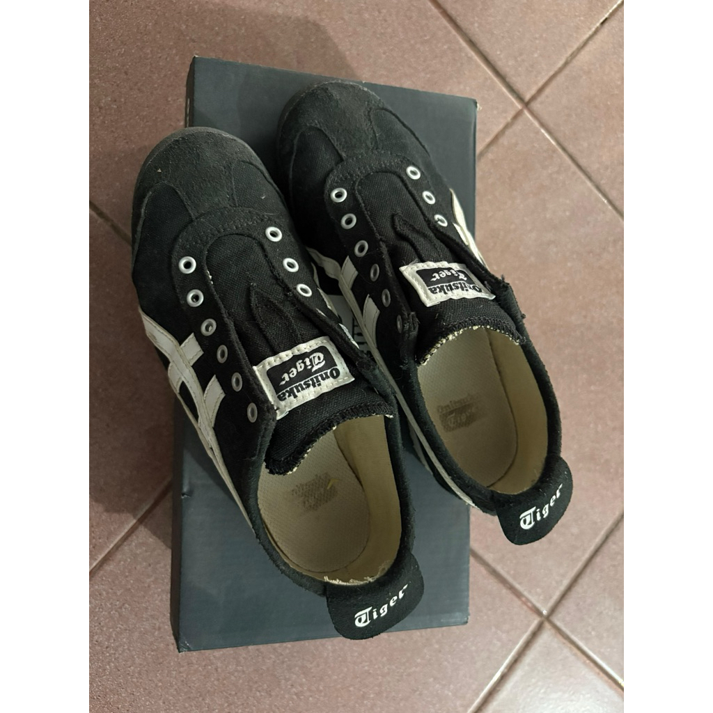 ONITSUKA TIGER SHOES BLACK