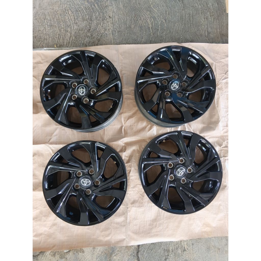 velg Toyota Innova reborn ring 16
