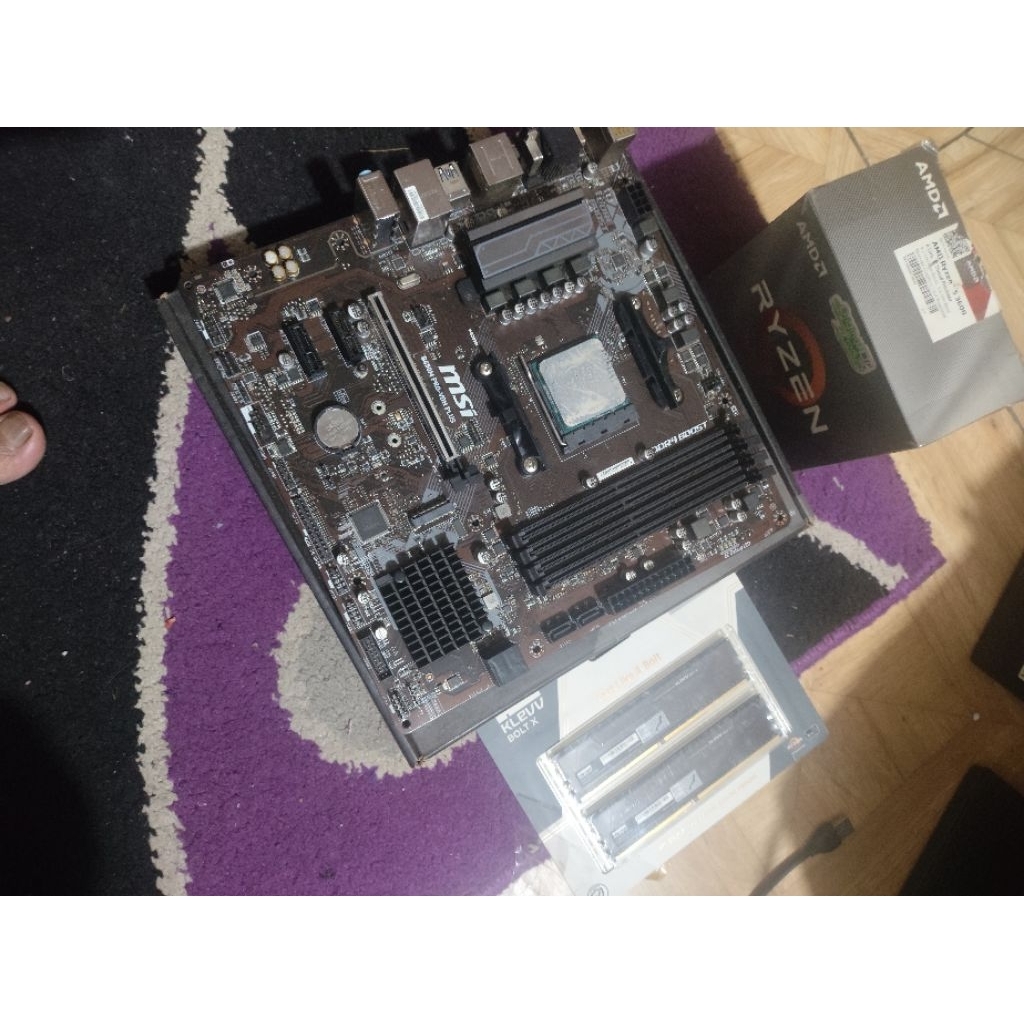 paket ryzen 5 3400g with msi b450m  tanpa ram