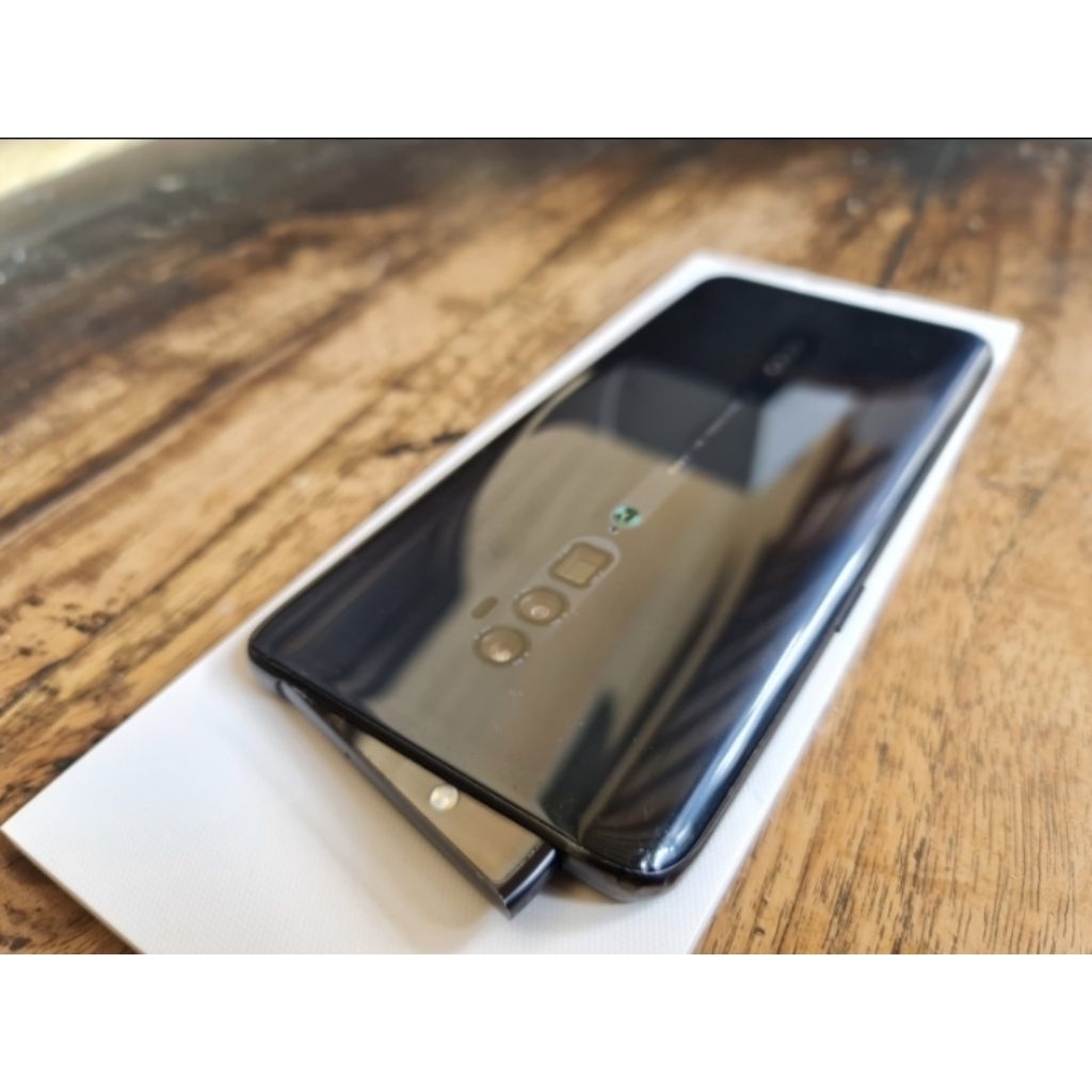 Oppo Reno 10x Zoom RAM 13/256 GB HP Kamera Periscope Zoom Oppo 10x Zoom