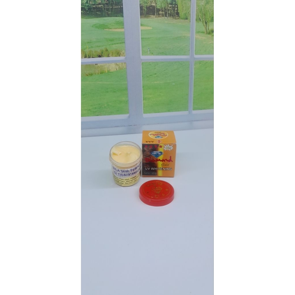 Cream Diamond Gold Uv Whitening Ecer // Cream Pemutih Wajah Diamond Gold Uv Whitening