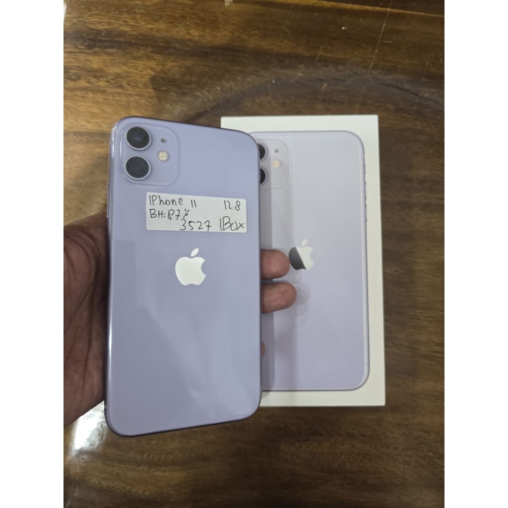 iphone 11 ungu 128gb PA/A