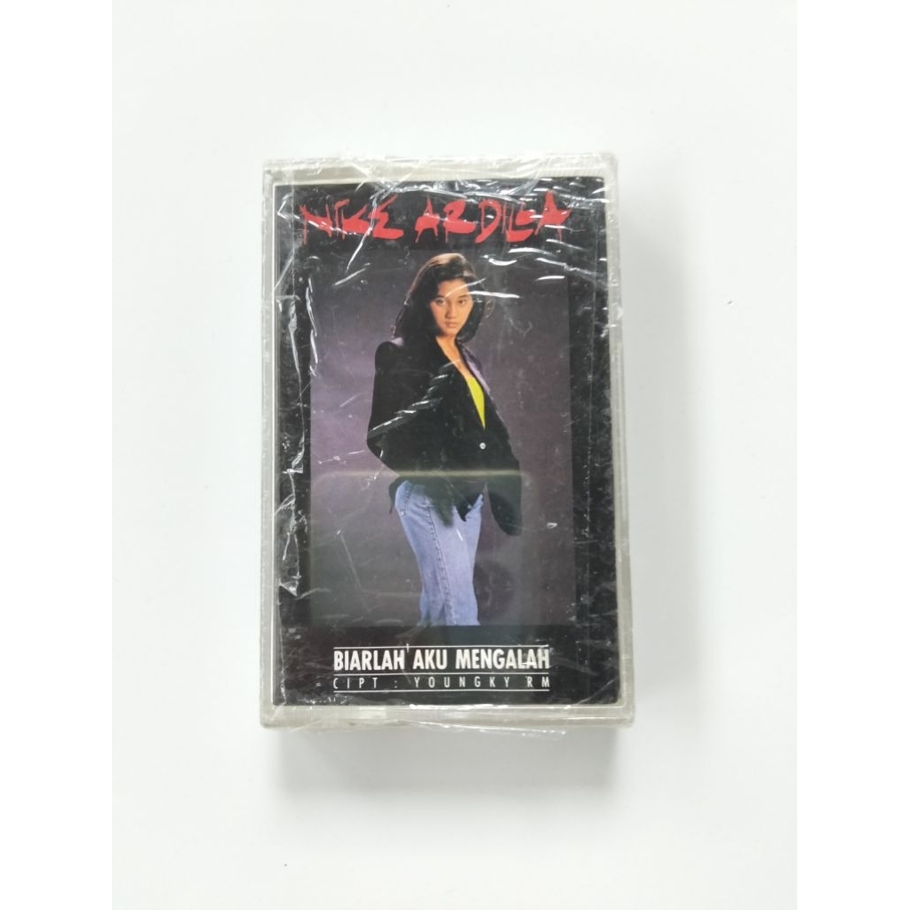 kaset pita nike ardila biarlah aku mengalah
