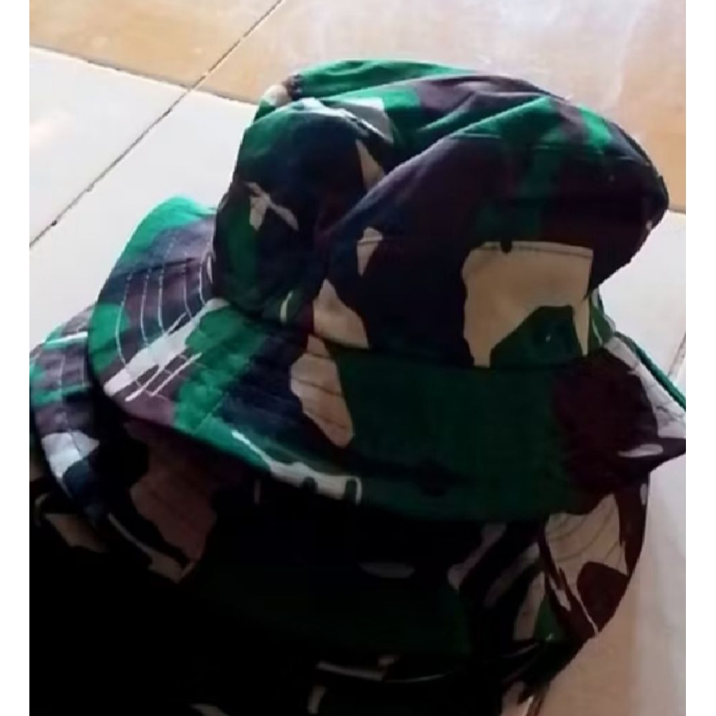 Topi rimba jatah TNI