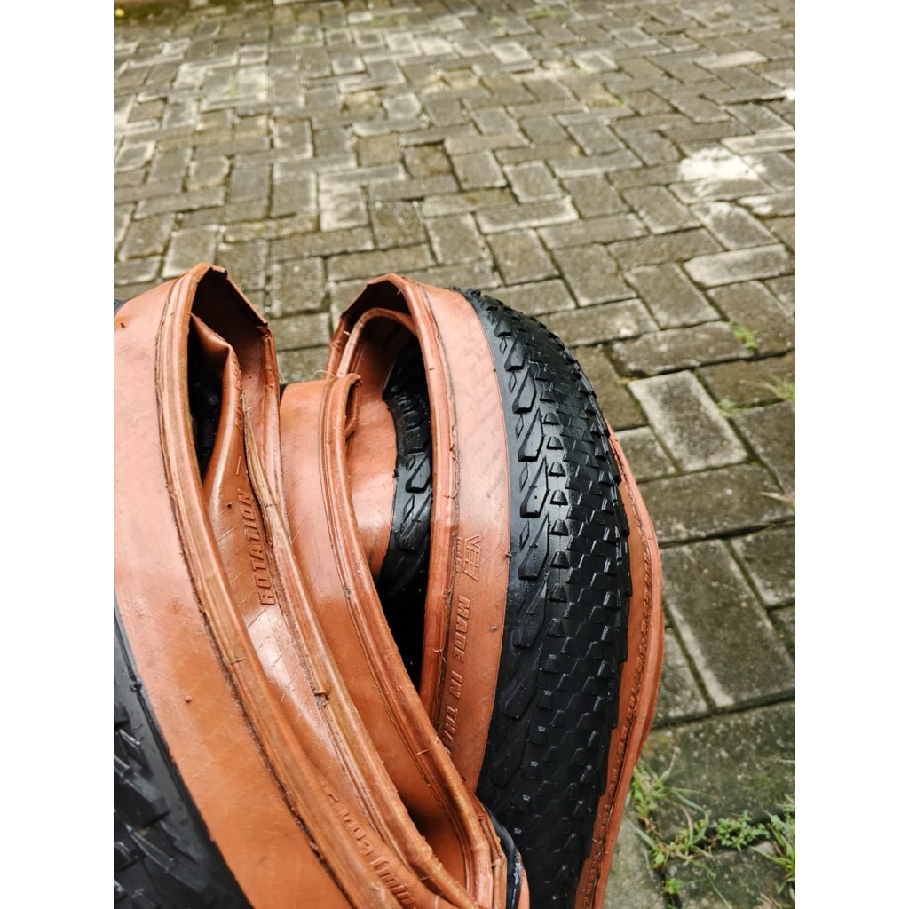 ban sepeda 700x40 Vee tire rail frenzy