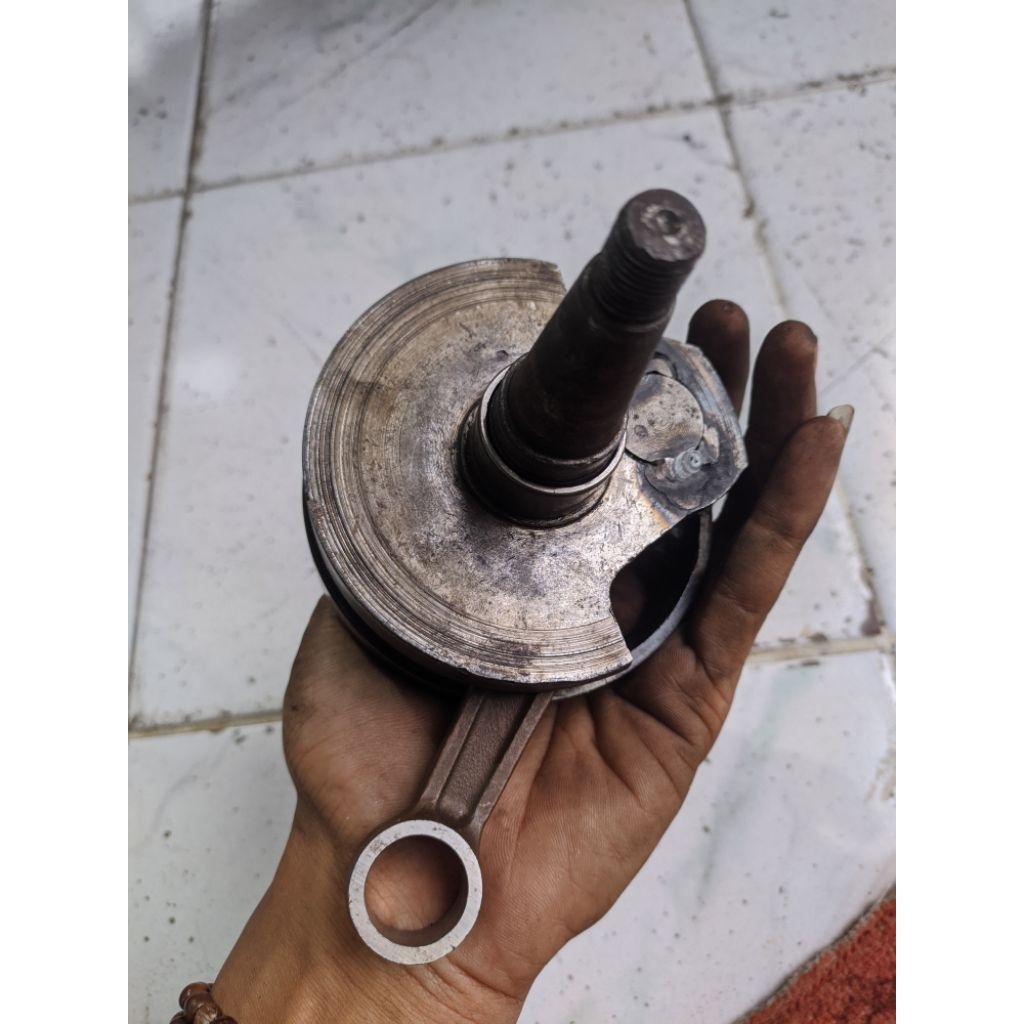 As kruk bandul kruk as vespa as besar