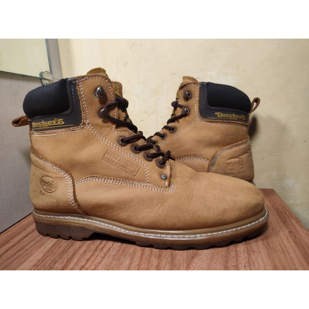SEPATU DOCKERS BEKAS/SECOND SIZE 42