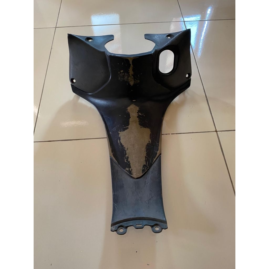 Legshield cover kunci kontak honda Supra x 125 helm in original