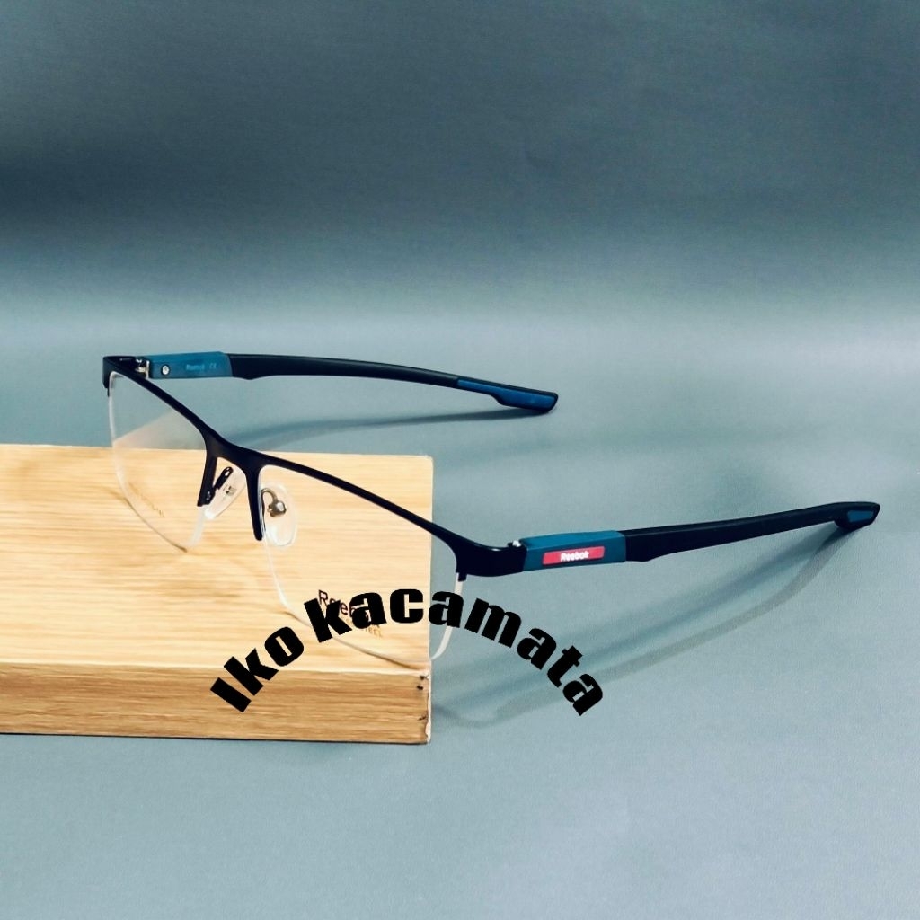 Kacamata Minus Rabun Jauh mMinus 0.25 /Minus8.00 Antiradiasi Dan Berubah Warna Lensa Bluecromic-Phot