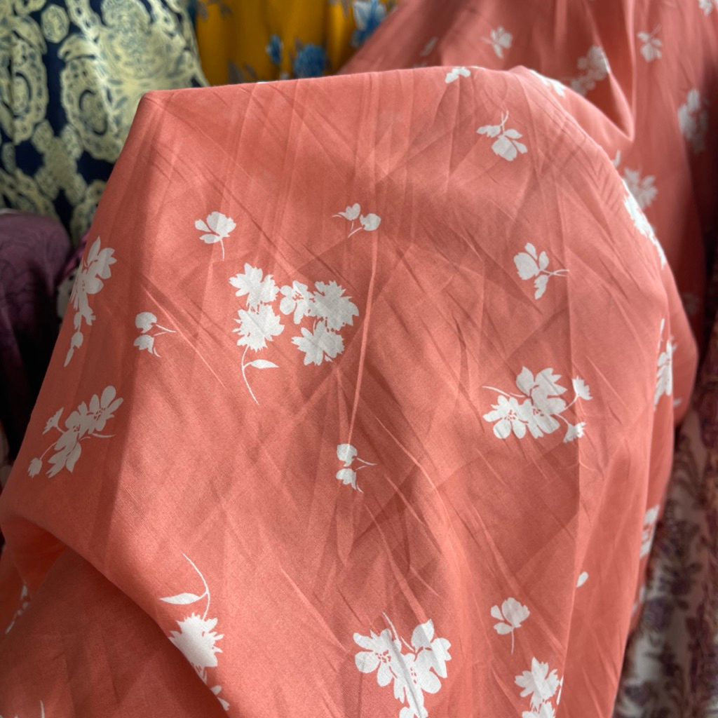 kain katun motif - kain katun paris motif bunga kecil premium - kain katun original - warna pink pas