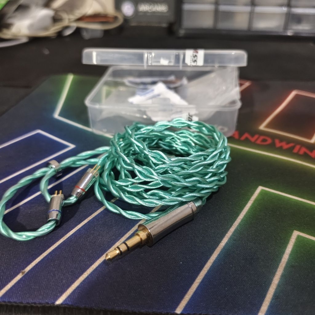 Kabel Xinhs Verdant 0.78 dual pin  jack 3.5  second like new