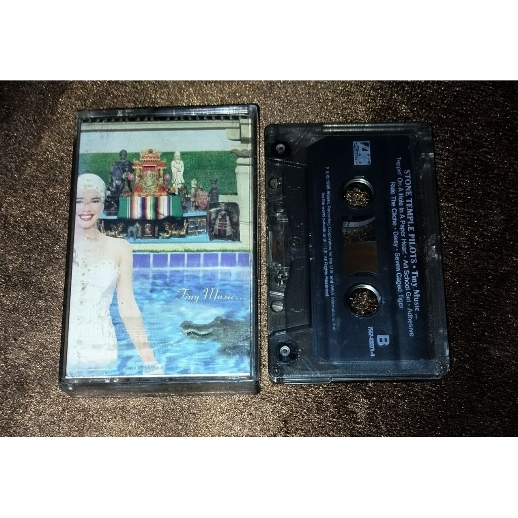 kaset pita Stone temple pilots ( tiny music )