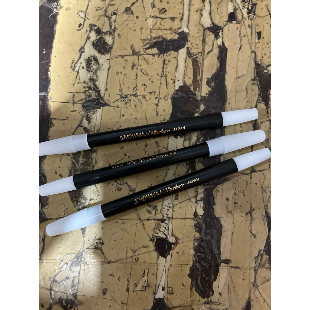 Spidol kecil Spidol Snowman Hitam