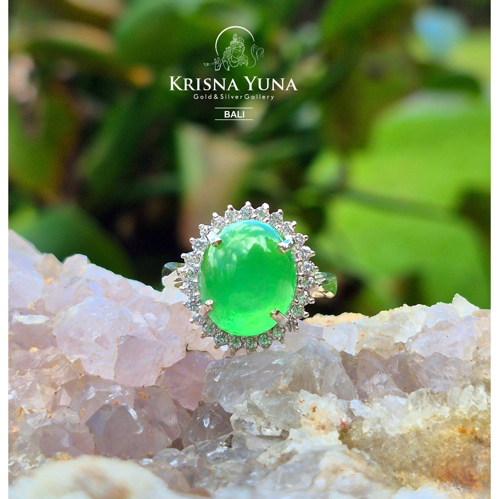 Natural Green Jadeite Jade Ring