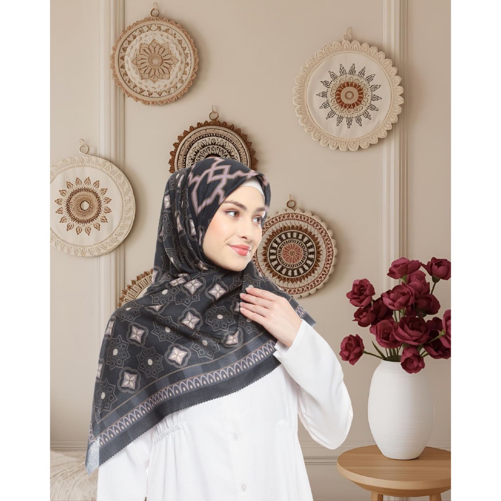 Madina Scarf by House Of Aisy | Hijab Segi Empat | Scarf Printing Segi Empat