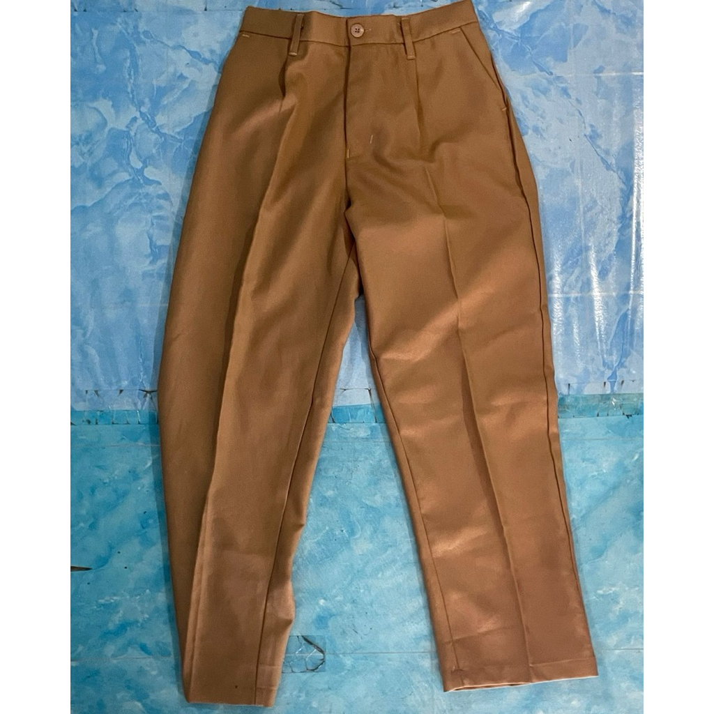Celana loose pants pria warna mocca