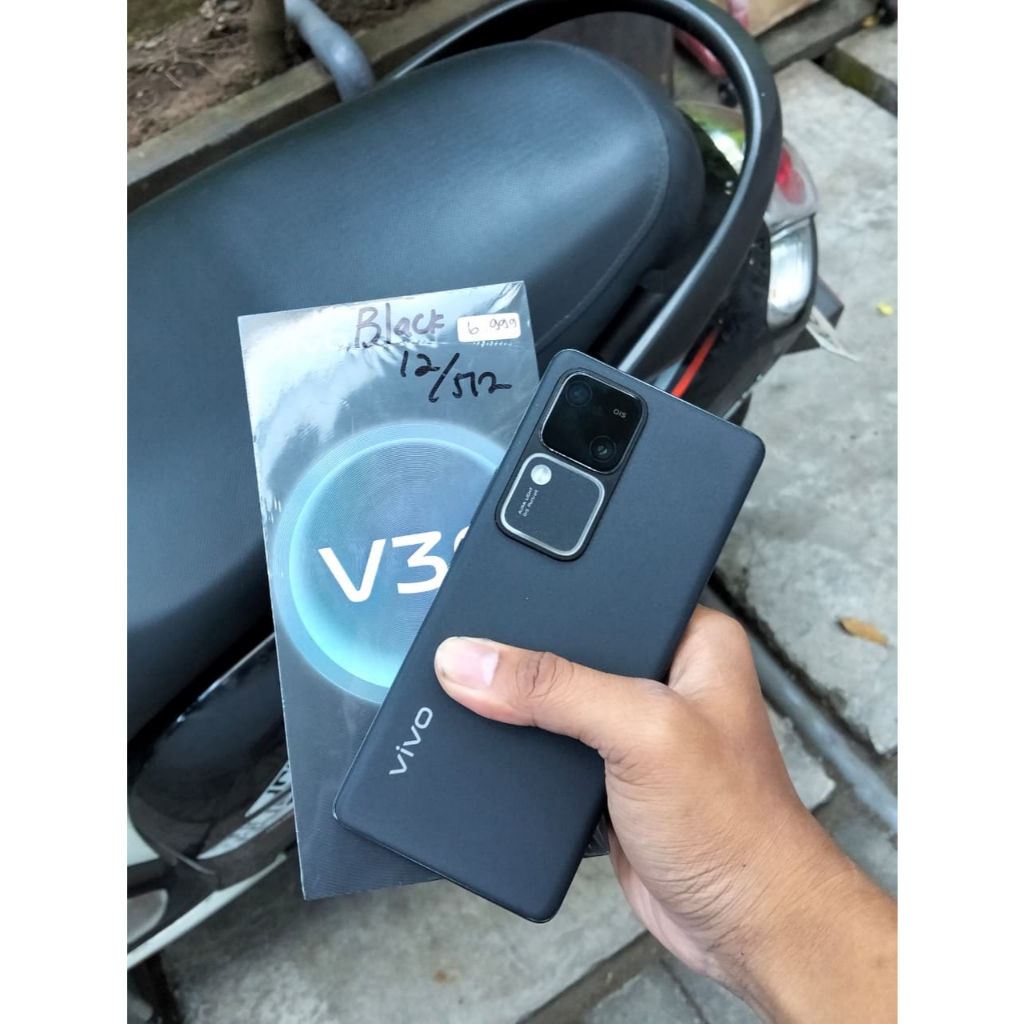 Vivo V30 5G Ram 8 / 512Gb Original Seken Mulus Normal Lengkap Hitam Black Promo Harga Murah