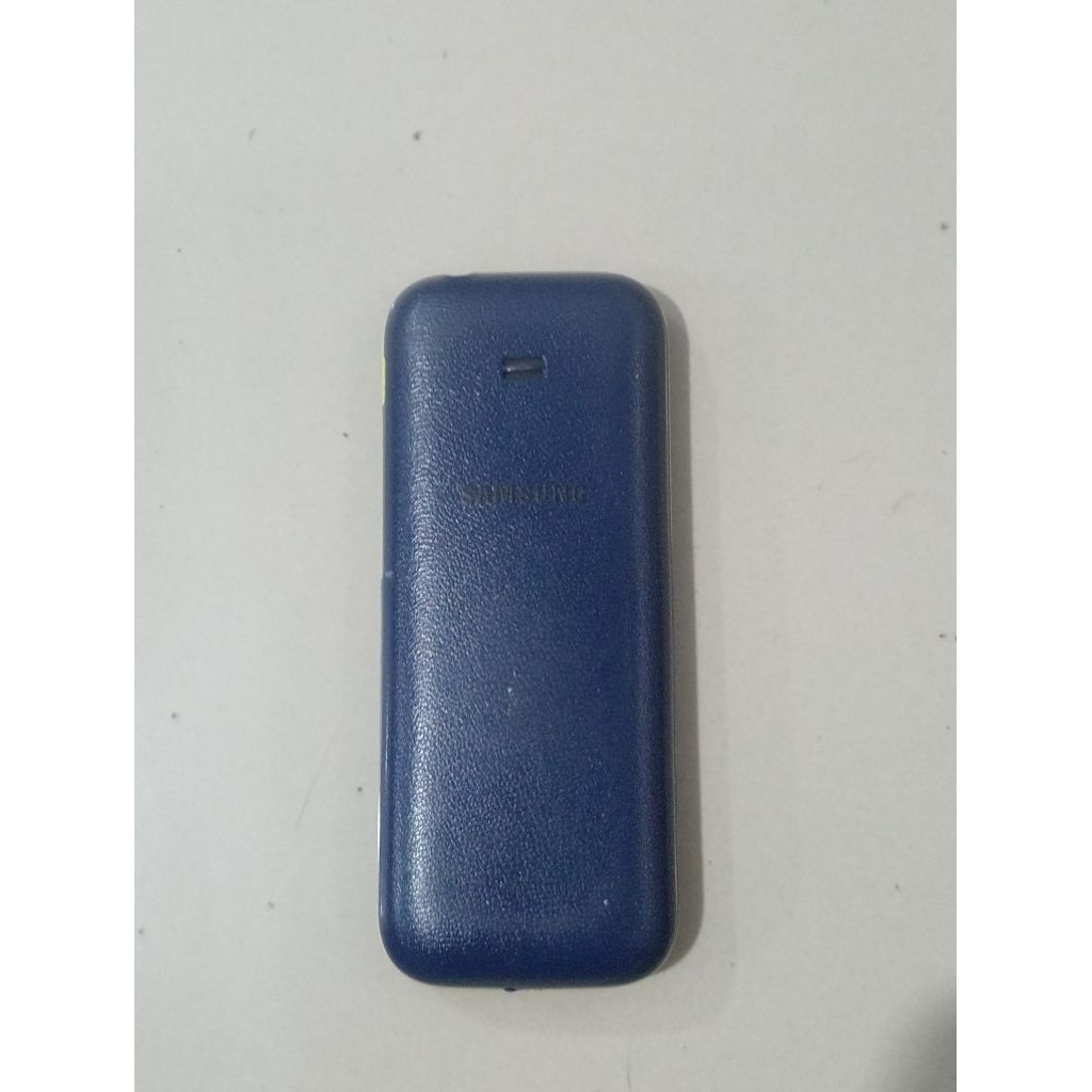 Hp Samsung jadul SM-B310E warna biru dongker non android