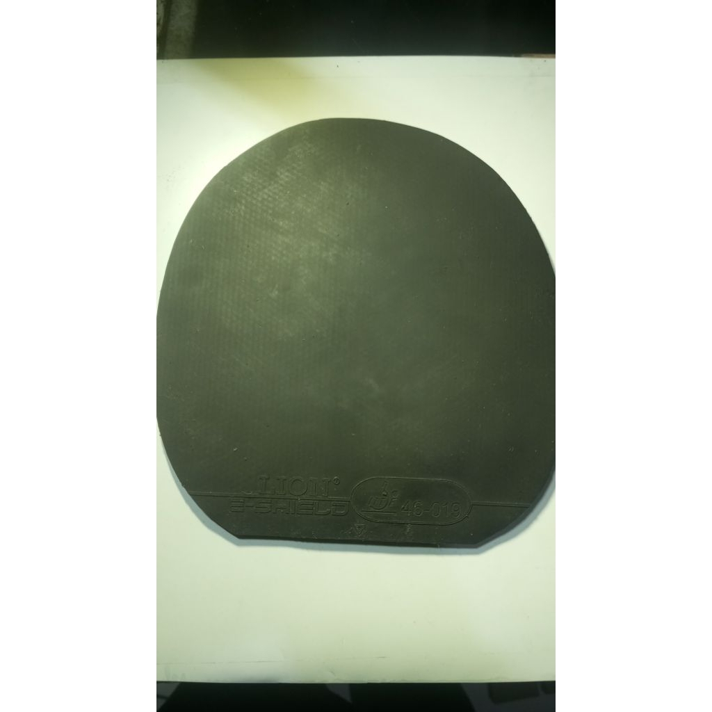 karet tenis meja Anti , lion eshield