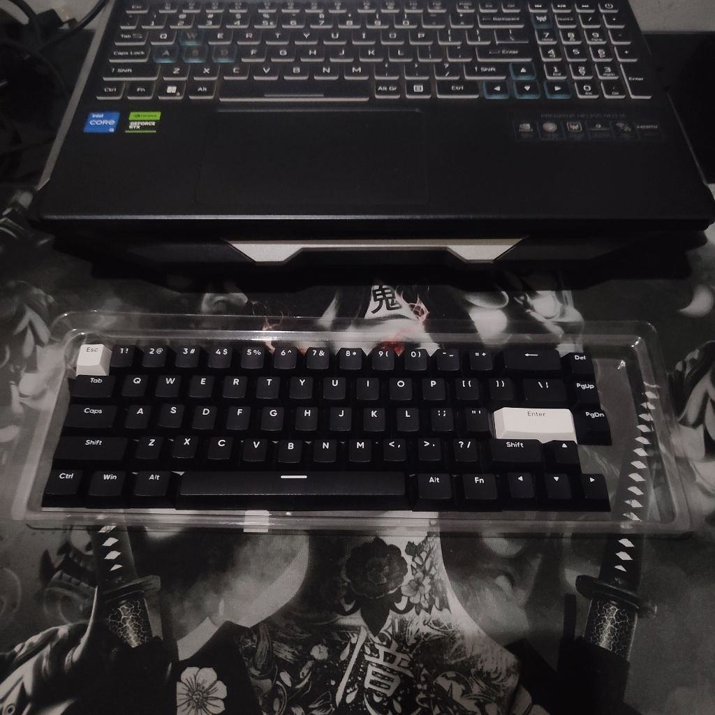 Keycaps Copotan VortexSeries GT-65 Lite White On Black