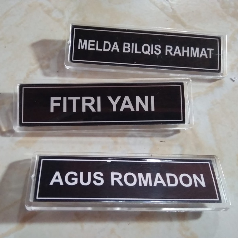 [SATUAN] PAPAN NAMA DADA NAME TAG CUSTOM NAMA / PIN NAMA CUSTOM Murah Berkualitas