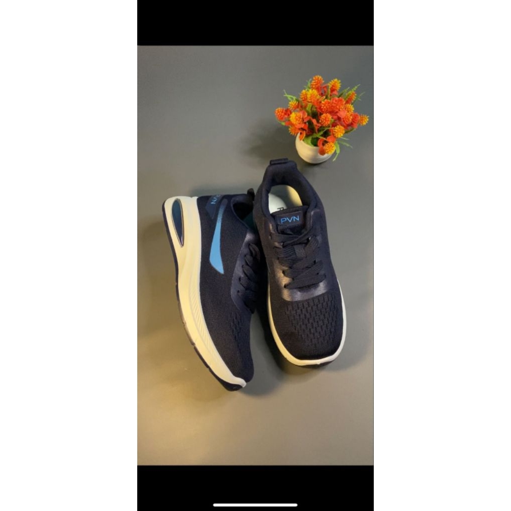 Sepatu Taeri PVN sneakers