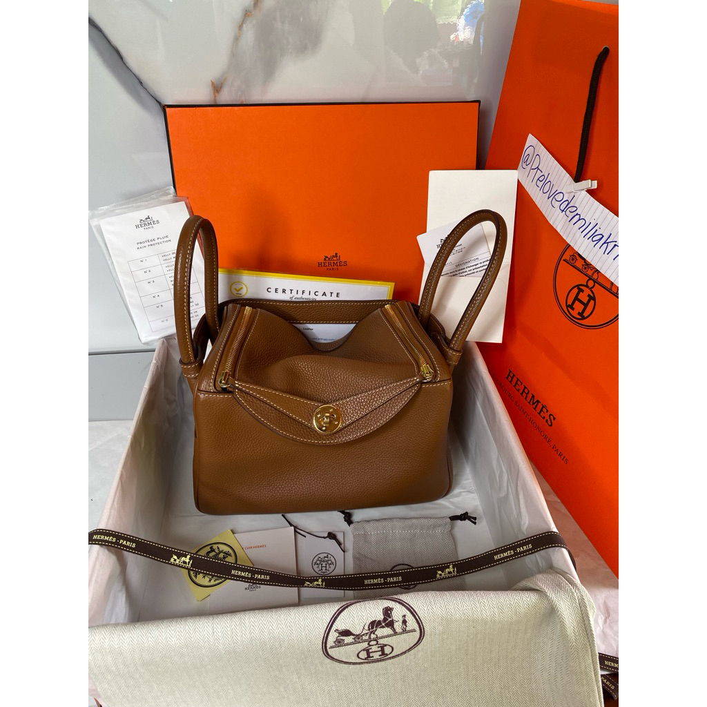 Preloved lindy 26 gold togo ghw stamp #A