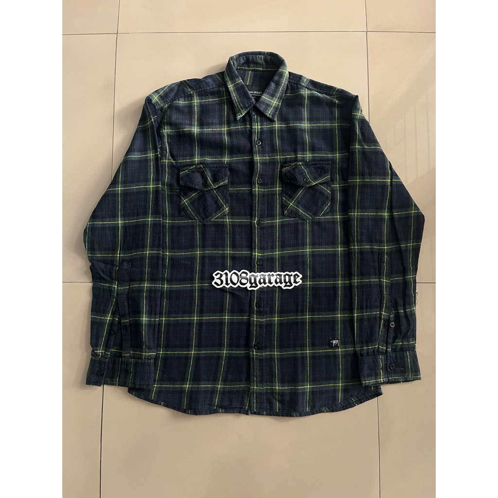Kemeja lengan panjang flannel kotak kotak the original quzzy tartan size xlarge good condition