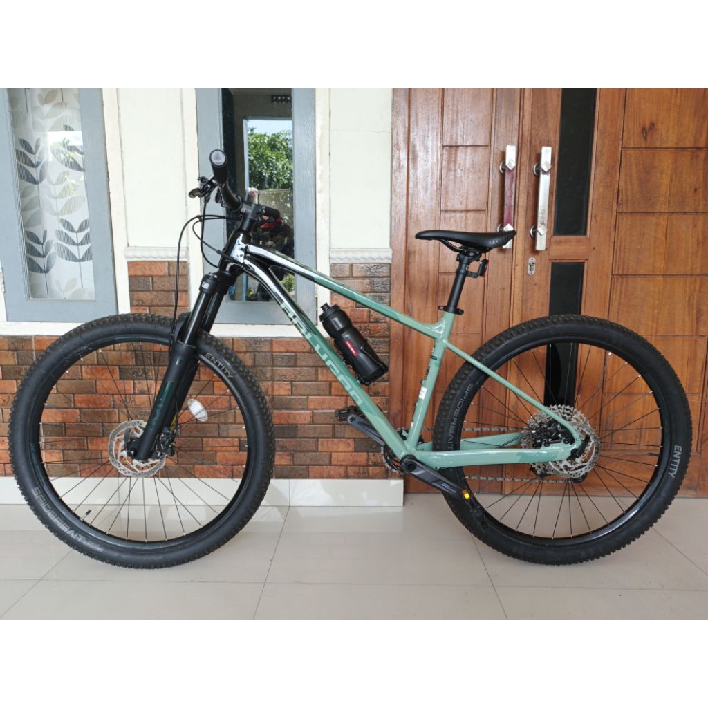 Sepeda gunung MTB Polygon Xtrada 6 2023 scond