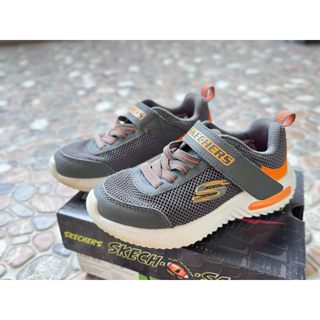 Preloved Sepatu Skechers Anak