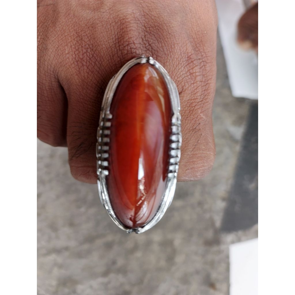 Batu pandan merah babon