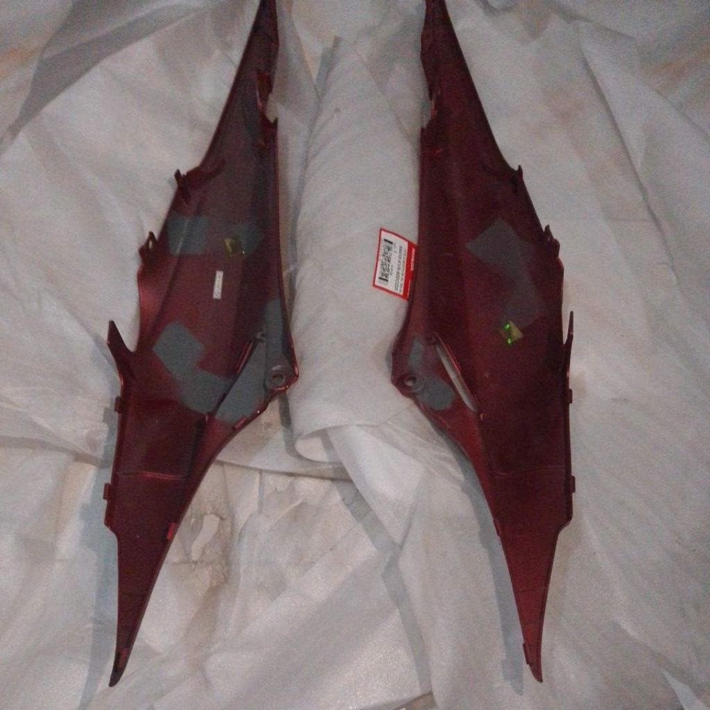 cover body Revo old/lancip 100 original merah