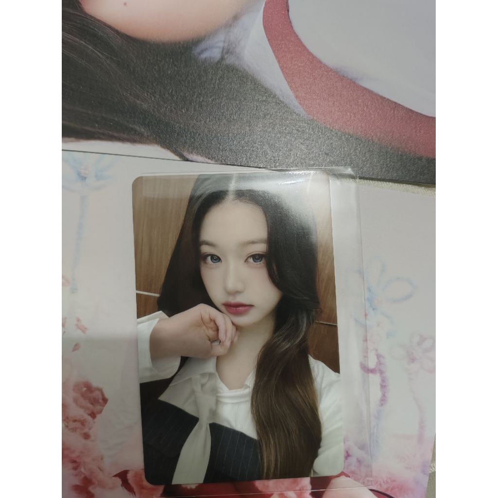 IVE OFFICIAL PC (POB)