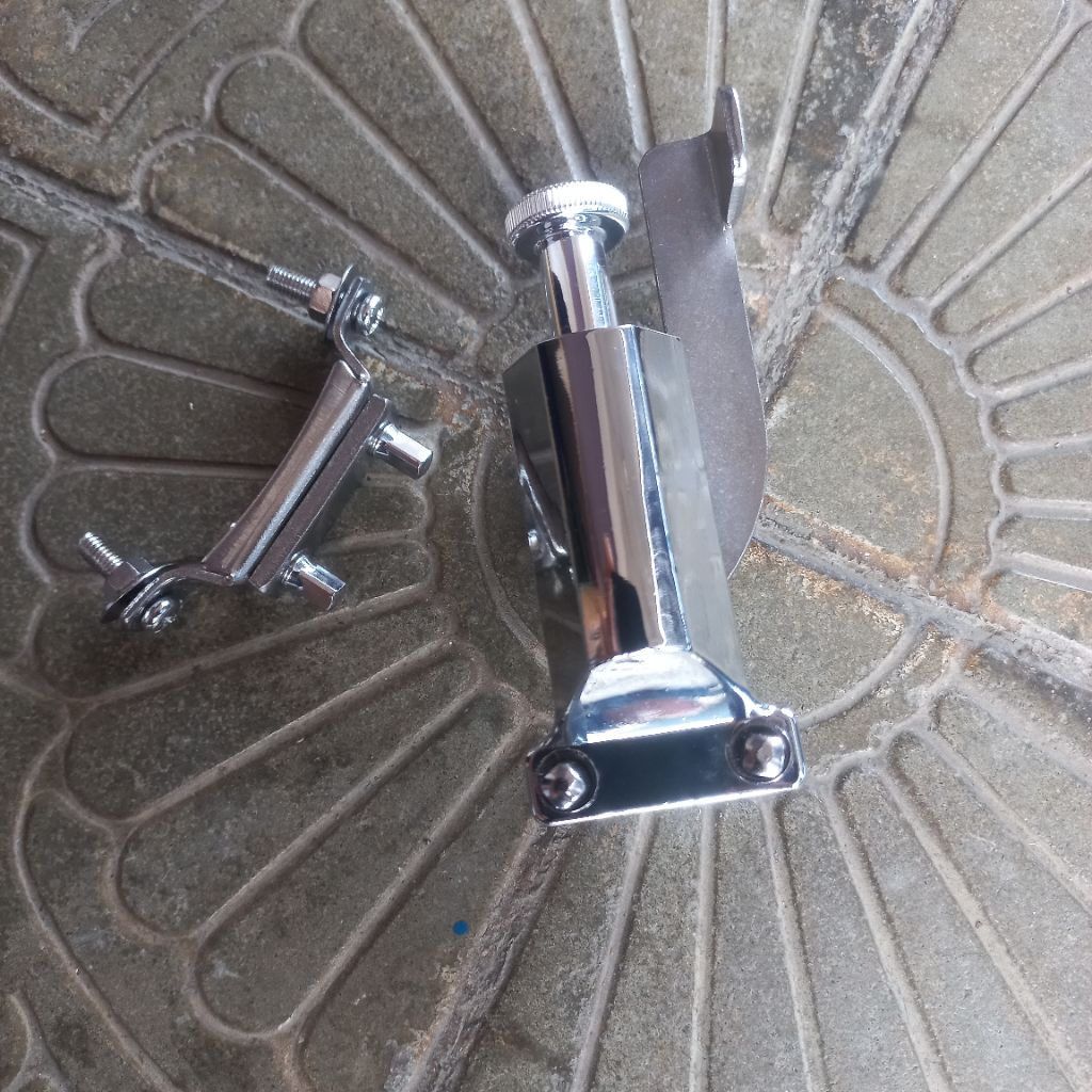 Strainer & throw off snare Pearl