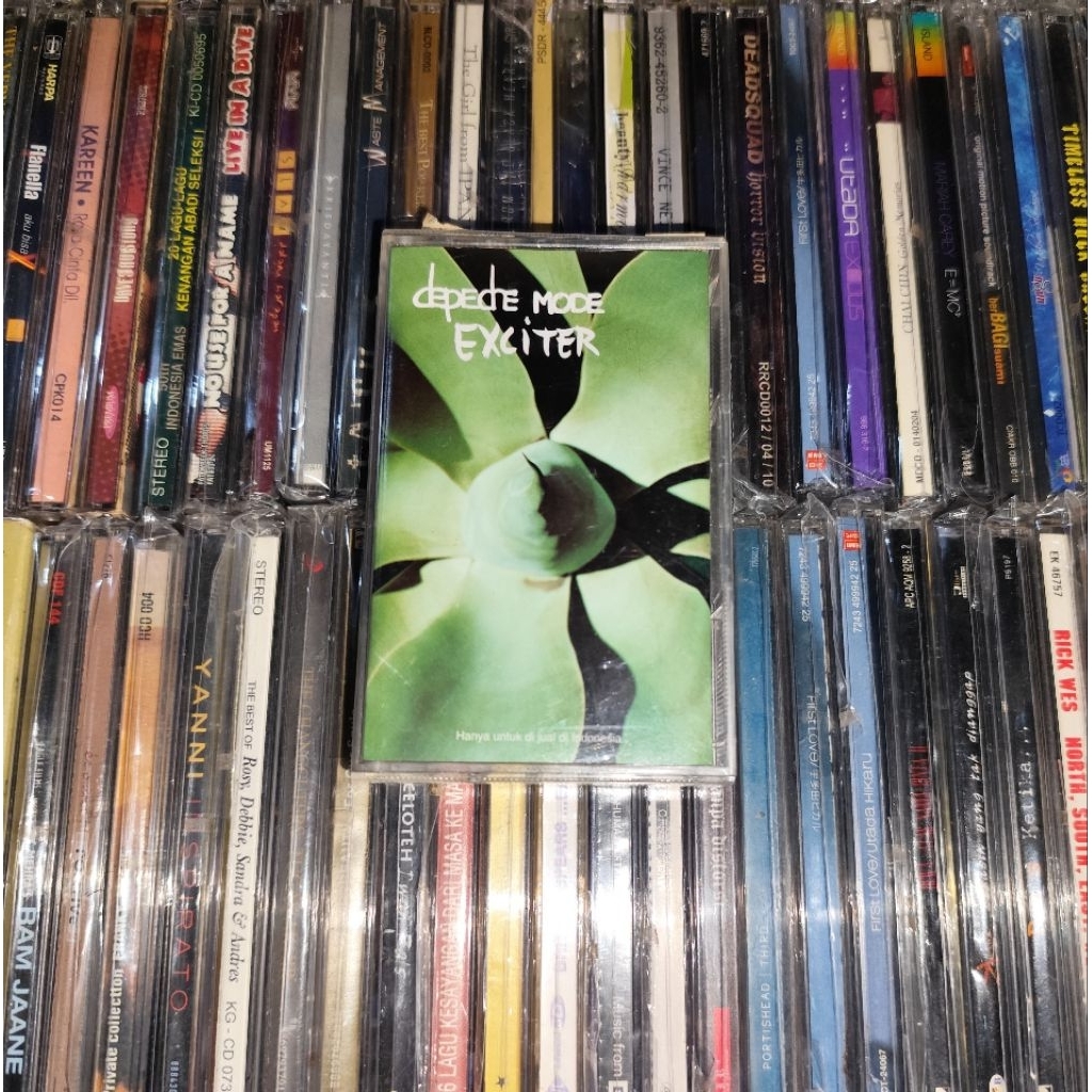 Kaset Depeche Mode - Exciter Hits Singles Dream On, I Feel Loved